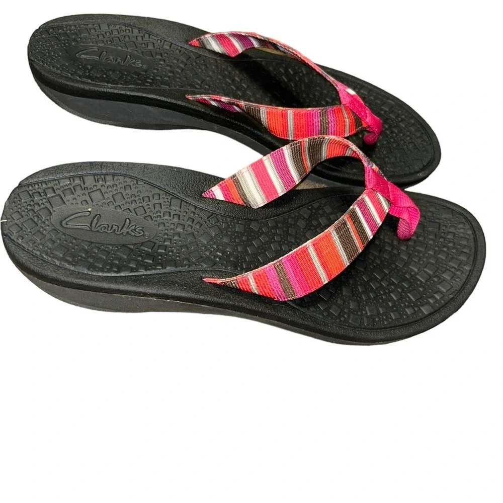 CLARKS Women's Flip Flops Thong Sandals PINK Multicolor Striped Comfort size 11